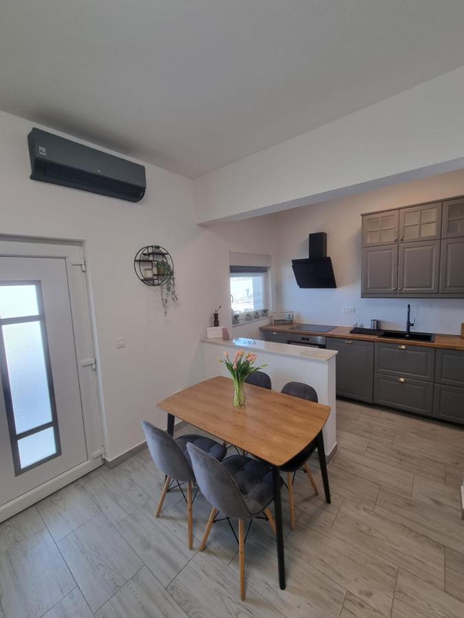Villa Madison Posedarje Exteriör bild