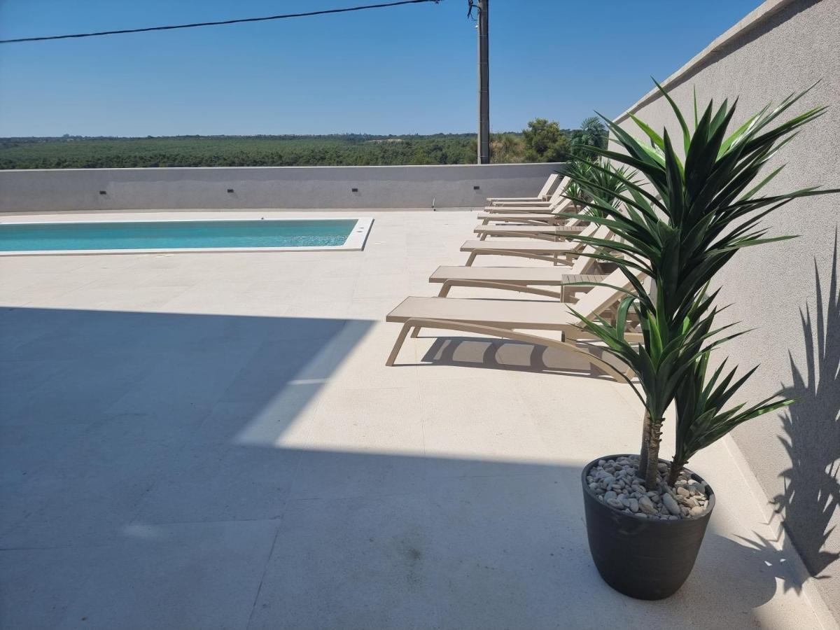 Villa Madison Posedarje Exteriör bild
