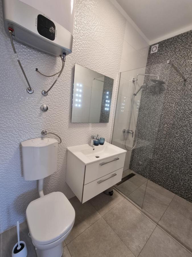 Villa Madison Posedarje Exteriör bild