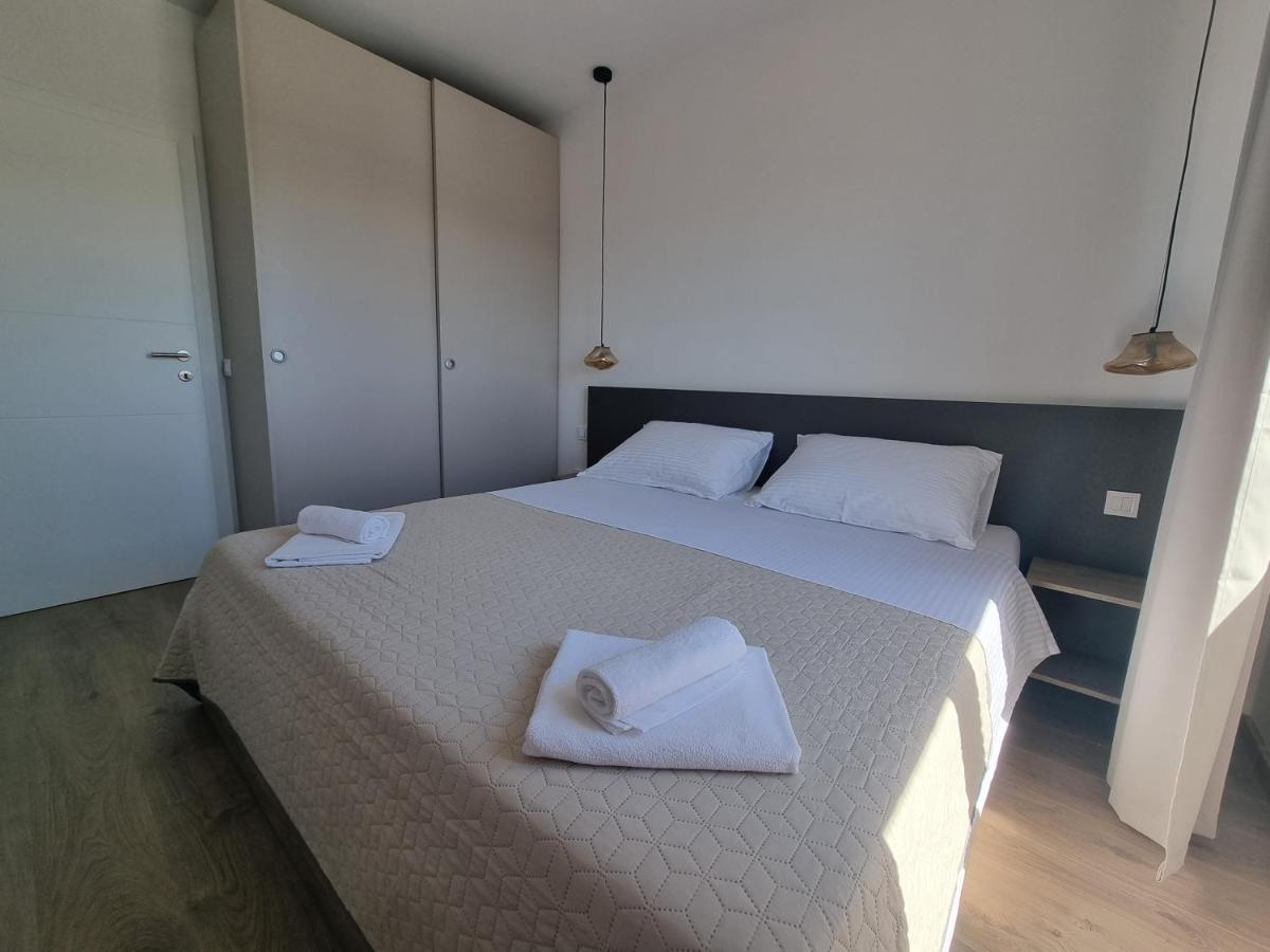 Villa Madison Posedarje Exteriör bild