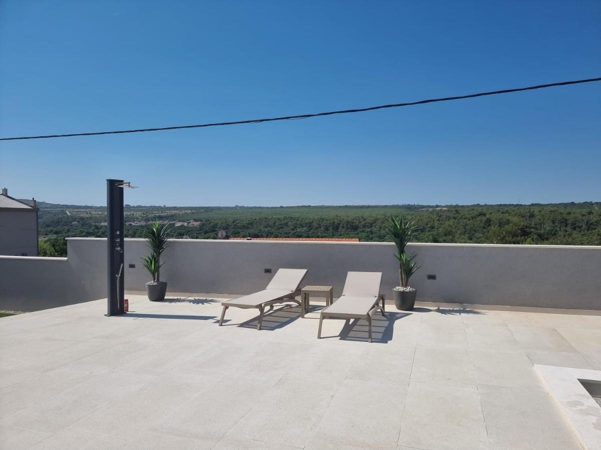 Villa Madison Posedarje Exteriör bild
