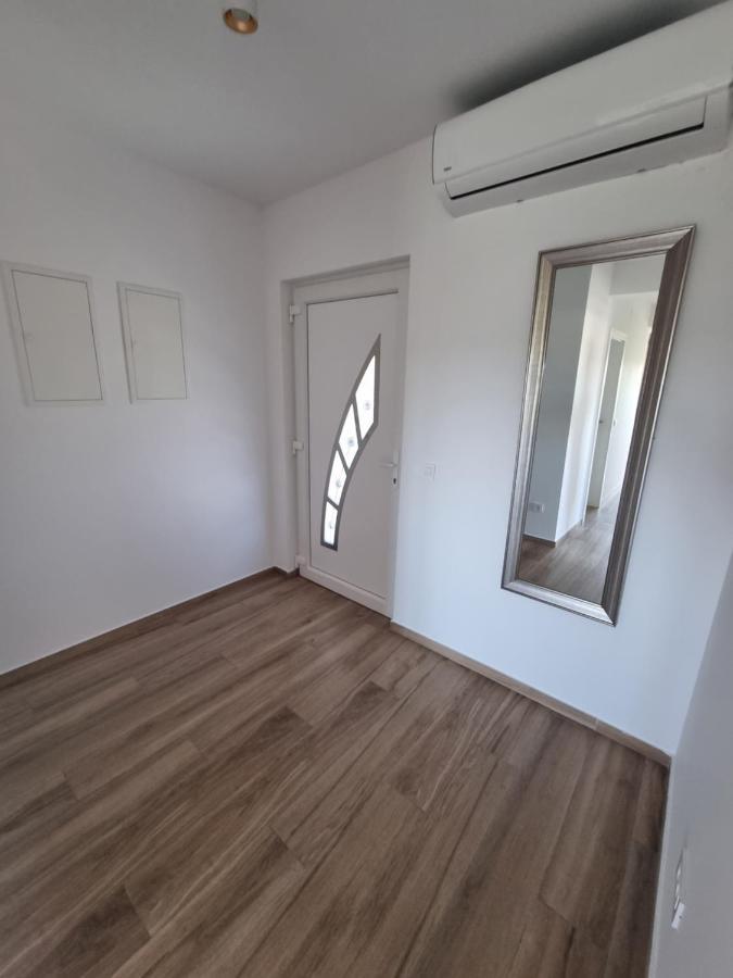 Villa Madison Posedarje Exteriör bild