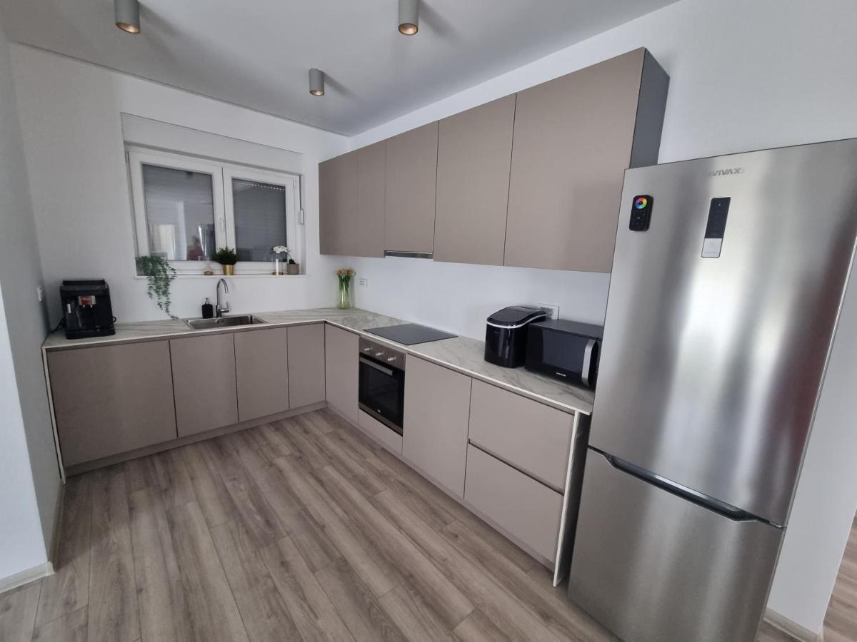 Villa Madison Posedarje Exteriör bild